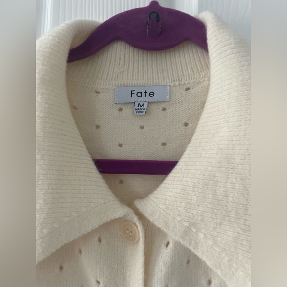 Collared button down sweater - Picture 3 of 5